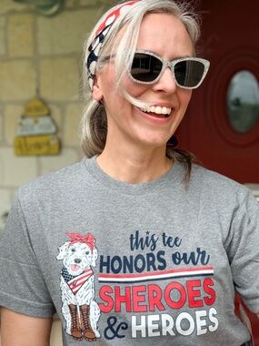 NEW Sheros & Heros Patriotic Gray Graphic Tee Short Sleeve T-Shirt 4th of July